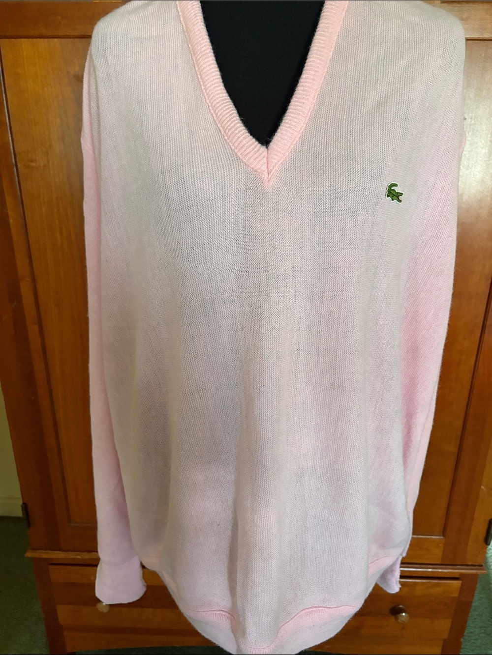Vintage Lacoste Light Pink V-Neck Men's Sweater with Green Crocodile